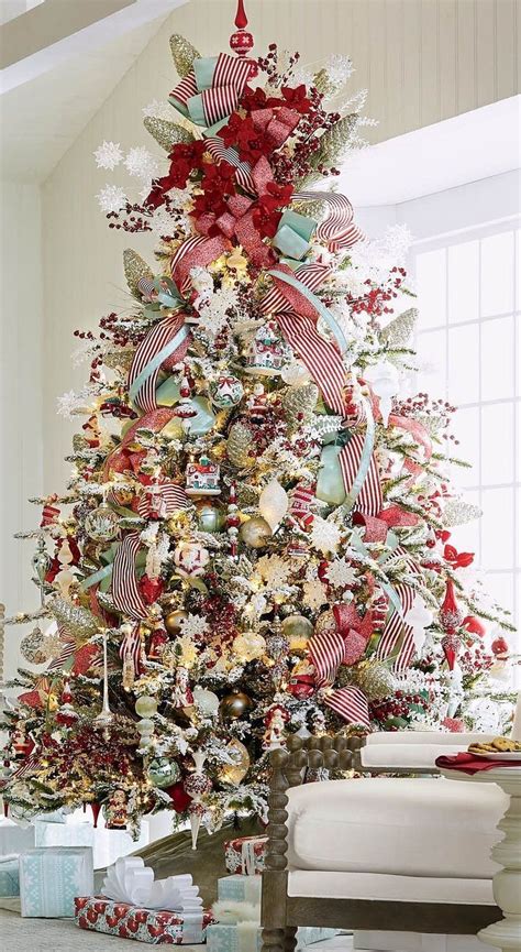 10 Elegant Christmas Trees Decorating Ideas