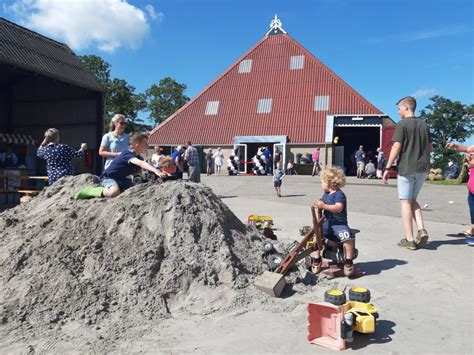 Video Open Dag Bij Zorgboerderij De Meezinger Grousters Nl