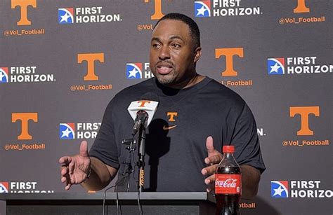 Everything Jerry Mack Said About Tennessee S Running Back Room Entering