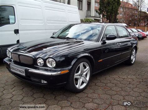 2005 Jaguar XJ Super V8 - Car Photo and Specs