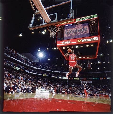 The Story Behind Michael Jordan S Iconic Free Throw Dunk Photo Complex