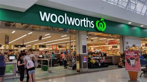 Woolworths Kingaroy - 29-45 Alford St, Kingaroy QLD 4610, Australia