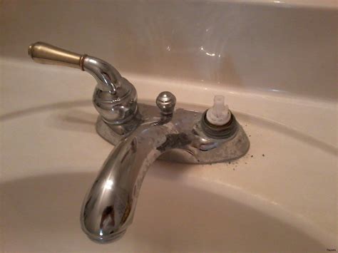 Leaky Bathroom Faucet How To Fix A Leaky Faucet Leaky Faucet