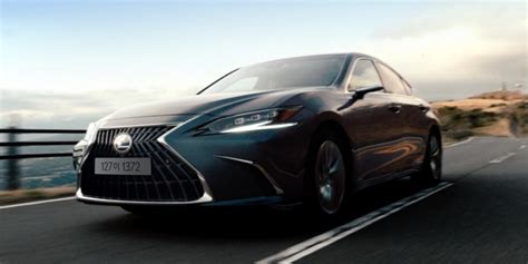 LEXUS AUTHENTIC LUXURY | AUTHENTIC LUXURY