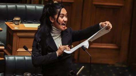 New Zealand Mp Maori Haka Rips Up Bill In Parliament