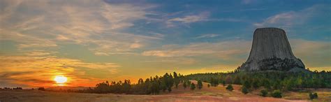 Devils Tower sunrise Photograph by David Berg - Pixels