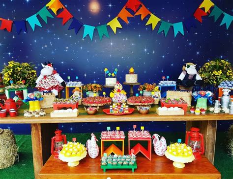 Apresentacoes De Festa Junina - Painel de festa junina - 30 ideias criativas e inspirações imperdíveis!