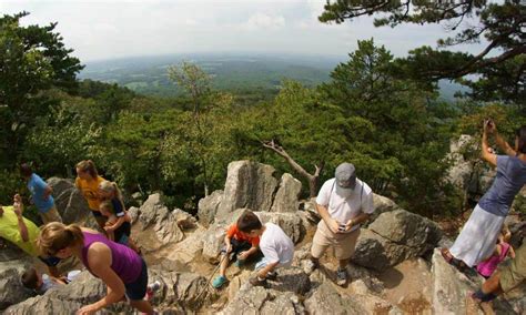 Sugarloaf Mountain, Maryland – TakeMyTrip.com