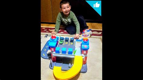 Игра в машинки, гараж для машин - YouTube