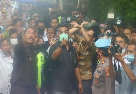 Hakim Cek Tkp Pembunuhan Yosua Di Rumah Dinas Sambo Masih Ada Garis