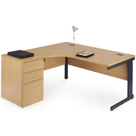 1600mm Bundle Crescent Workstation And Pedestal