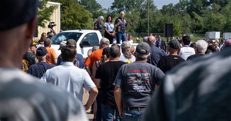 Republican Presidential Candidates Attend Iowa Roast and Ride - The New ...