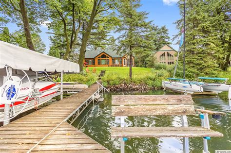 Spectacular Homes Luxurious Balsam Lake Cabin