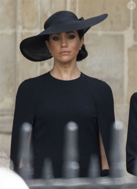 Meghan Markle En Mode Ultra Glamour Ce Magnifique Bijou Hors De Prix