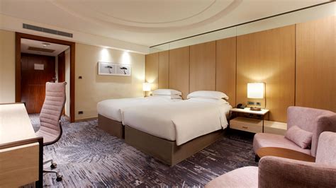 Rooms at Sheraton Grand Taipei Hotel | Marriott Bonvoy