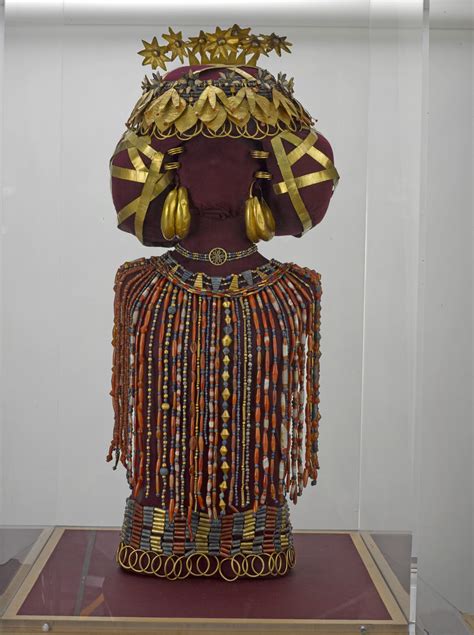 Queen Shubads Headdress Urima