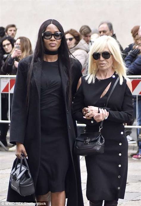 Naomi Campbell Con Donatella Versace Dago Fotogallery