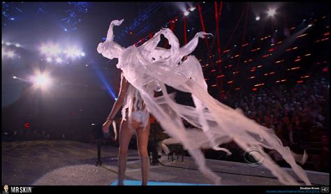 Naked Doutzen Kroes In The Victorias Secret Fashion Show 2013