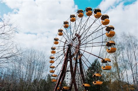 Roda Gigante De Abadonrd Na Cidade Fantasma De Pripyat Na Zona De