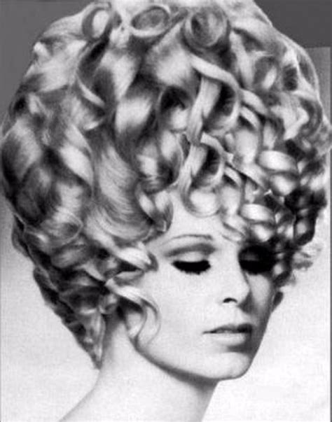 The 1960s Was Not Just Beehive Coiffure Big Hairstyles These Photos