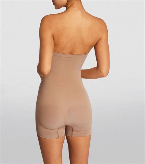 Womens Skims Nude Seamless Sculpt Strapless Shorts Bodysuit Harrods Uk