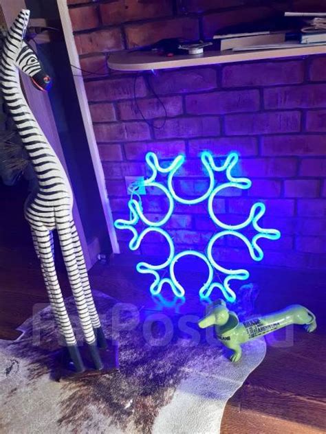 Гирлянды светодиодные уличные, фигуры из неона. Монтаж гирлянд - Цветы ...