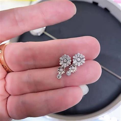 Pandora Sparkling Daisy Flower Trio Stud Earring On Carousell