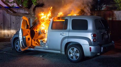 First On Scene Firefighters Battle A Car Fire Youtube