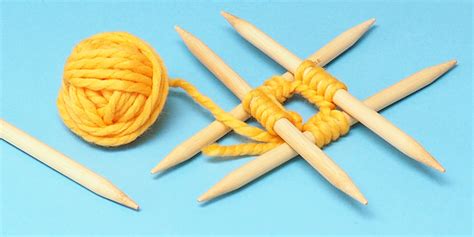 How To Knit In The Round With Five Double Pointed Needles Rows A Day