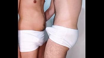 Sarrando En Speedos Blancs XVIDEOS