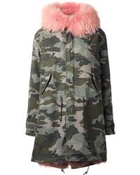 Tenue Parka camouflage vert foncé Poncho beige Jupe mi longue