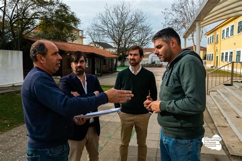 Visita às empreitadas a decorrer nas escolas da freguesia União das