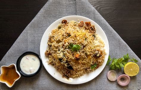 15 Most Popular Indian Dishes Everyone Should Try Atleast Once