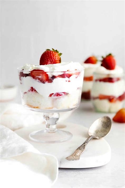 Easy Strawberry Shortcake Trifle L Spoonful Of Flavor