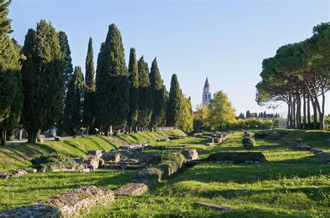 Aquileia La Guida D Arte Arte It