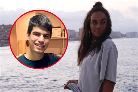 La Novia De Carlos Alcaraz El Secreto De Mar A La Pareja Del Tenista