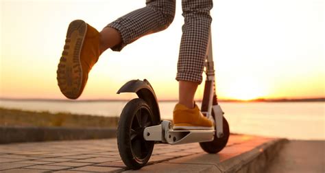 Comment réparer sa trottinette électrique Famille Au Naturel