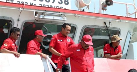 Banteng Kota Semarang Sambut Rs Apung Laksamana Malahayati Di Pelabuhan