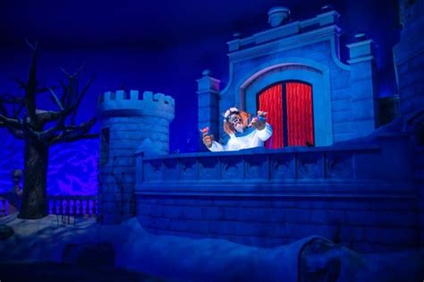 Photos Inside Beauty And The Beast At Tokyo Disneyland TDR Explorer