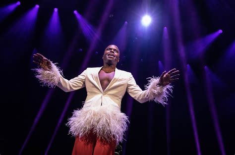 Kinky Boots Review Stunning Cedric Neal Leads An Electrifying Cast