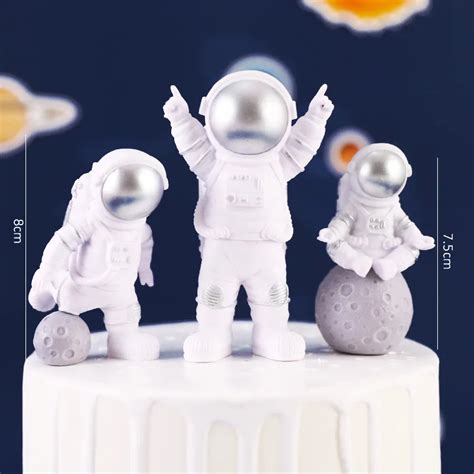 FIGURINE DECOR DE GATEAU style 16 Décoration de gâteau astronaute de