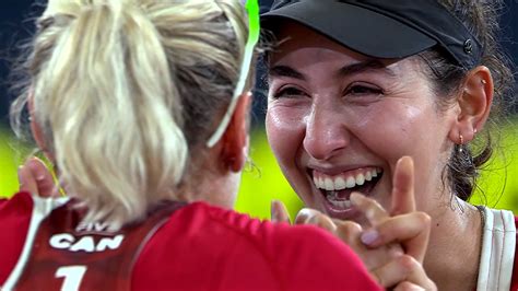 Canadian Beach Volleyball Duo Sarah Pavan And Melissa Humana Parades