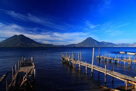 day lake atitlan village   guatemala  san pedro la laguna