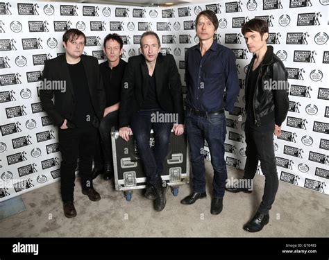 L R Richard Oakes Simon Gilbert Mat Osman Brett Anderson And Neil