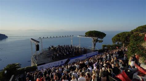 Ancora Magia Per Il Concerto Allalba Di Ravello Emozioni E Meraviglia