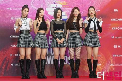 Press 200130 Itzy Red Carpet At The Seoul Music Awards Artofit