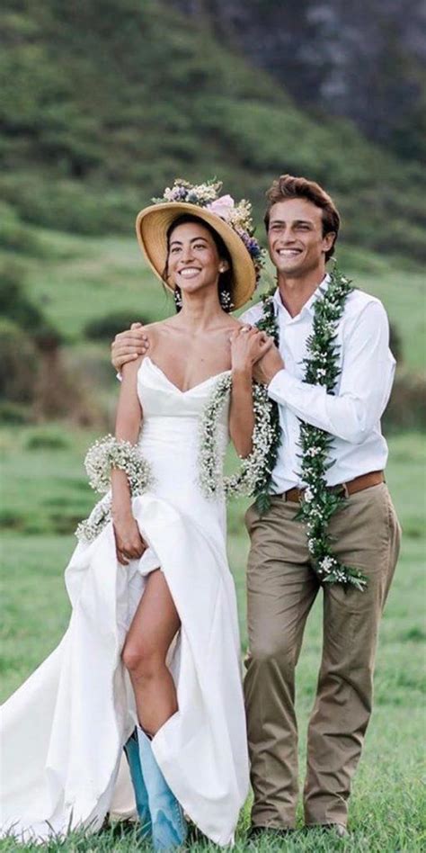 18 Hawaiian Wedding Dresses For Your Love Story | Wedding Dresses Guide