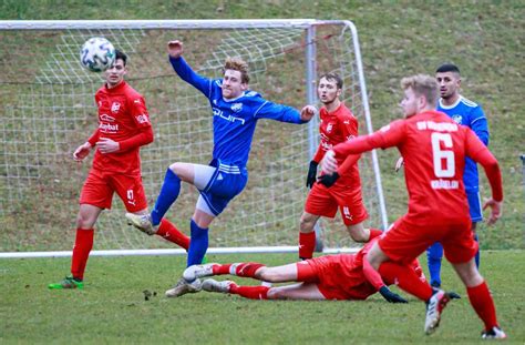 Fu Ball Bezirksliga B Blingen Calw Schlusslicht Nufringen Luchst