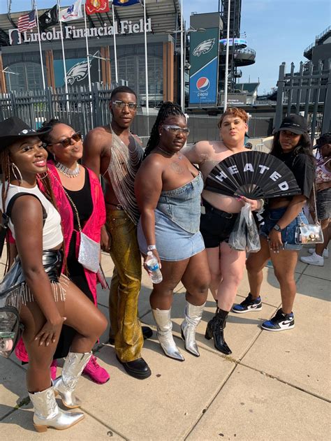 See what fans wore to Beyoncé’s Renaissance concert in Philly – NBC10