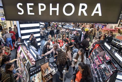 Sephora Stores Will Close for a Day of Diversity Training - LAmag